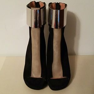 Black suede and metal boot